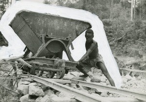 Transport of gold-bearing sand, in Gabon