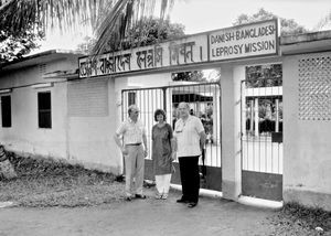 Nilphamari Leprosy Hospital, Bangladesh, September 1991. From right to left: Bill Edgar, TLMI