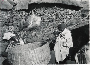 Making of a corn storehouse