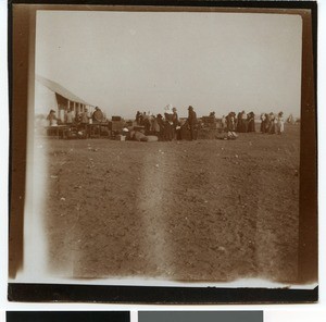 Distribution of donated goods in the camp near Mafikeng, South Africa, ca.1901-1903