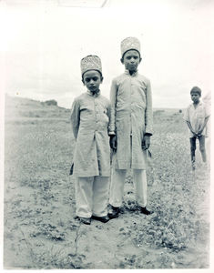 Muslim boys in South Arabian, AdenMuslim boys in Southern Arabia, Aden