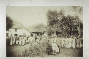 Employees of the weaving shop in Mangalore