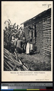 Women complete the construction of a house, Congo Republic, ca.1900-1930