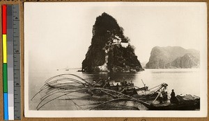 Fishing boats and island, Yangtze River, China, ca.1920-1930