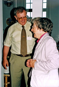 Reception i anledning af Danmissions fødsel, 1.1.2000. På billedet ses Harald Nielsen i samtale med Birgit Djurhus