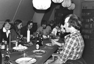 Fest på kontoret, Købmagergade, med SMU'erne som tak for flyttehjælp, dec. 1981