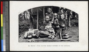 Invalid mother and children, Congo, ca.1920-1940