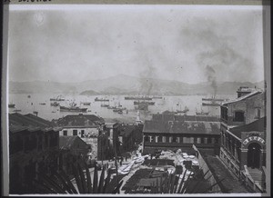 Aussicht vom alten Basler Haus in Hongkong (si gang phan) auf den Hafen