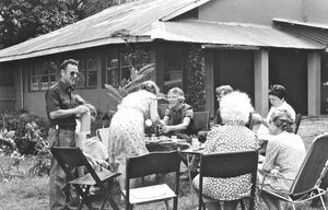 Bukoba, Nordveststiftet, Tanzania. Missionærmøde hos Bjørg og Karl Emil Lundager,1983