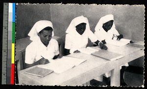 Nurses studying, Lubumbashi, Congo, ca.1920-1940