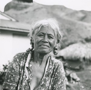 Portrait of an old Polynesian woman