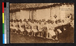 Students in outdoor class, Congo, ca.1920-1940