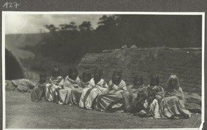 Toda women near Ootacamund, Blue Mountains