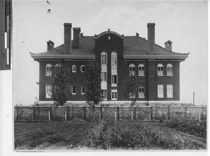 The central house at Fushun, China, 1928