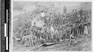 Group of laborers, Luzon, Philippines, ca. 1920-1940