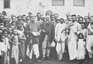 Missionary John Lazarus with congregation ca.1910