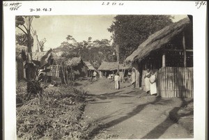 Provisional mission station Kumase 1897, church and school-boys