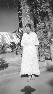 Missionary Karen Margrethe Jensen. Language studies in Madras 1922, Tirukoilur 1923-1930. Vridd
