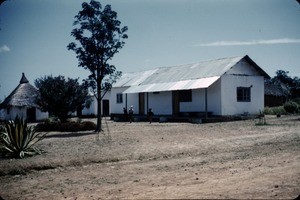 Buildings, Mbe