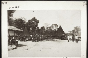 Assembly in Elong-Ako. The foundation of Nkuko. Rev. G. Spellenberg