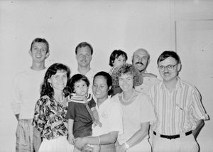 DSM missionaries and volunteers at the Philippines, autumn 1992: From left to right: Henrik Joh