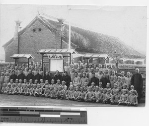 Priests, teachers and catechists and students at Tonghua, China, 1934