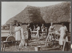 Craft school of Nkoaranga, Tanzania, ca.1900-1914