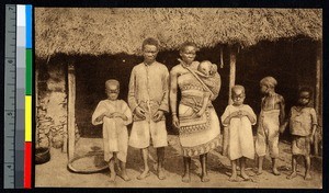 Catechist with family, Congo, ca.1920-1940