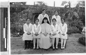 Sister de Chantal, MM, with high school graduates, Malabon, Philippines, March 1932