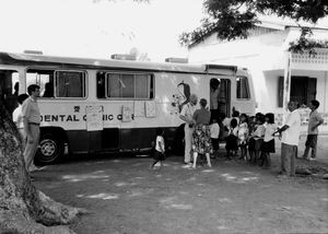 Tandlægebussen i tandlægeprojektet i Cambodia, World Concern