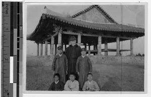 Father Cleary with boys, Gishu, Korea, 1924