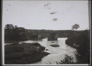 A beautiful bridge near Tschungsiu (Lenphin)