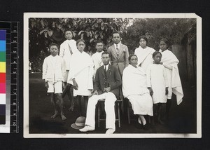 Group portrait of Ravaosihanaka family, Madagascar, ca. 1930