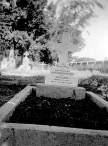 Memorial in Pattambakkam cemetery for pastor Suvisesham Mathews and his wife Apputhamma (died 3