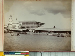 Zanzibar harbor, the electrical lighthouse and the Sultan's palace, Zanzibar, 1896