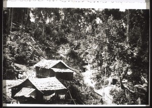 Huts on the goldfield near Tewah (entrances to the shafts)