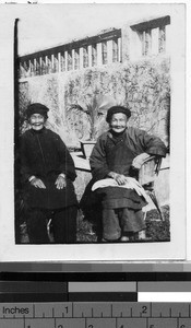 Two elderly women Tsungkeou, Kaying, China, ca. 1940