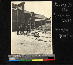 Drilling an artesian well for Sianfu Hospital, Xianfu, Shaanxi, China, ca. 1885