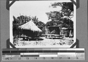 Storage baskets, Nyasa, Tanzania, ca. 1900-1921