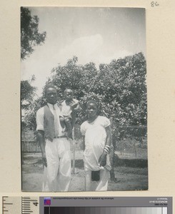 Family portrait, Mihecani, Mozambique, ca.1925