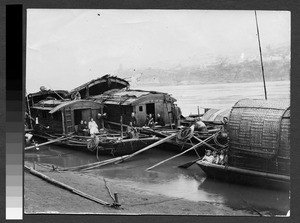 Travel by boat, Yangtze River, Sichuan, China, ca.1900-1920