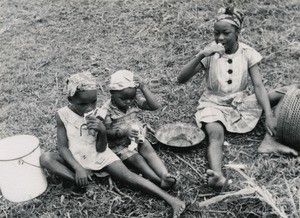 Girls, in Cameroon