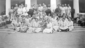 Danish Missionaries at Cuddalore, Arcot, South India. (Used in: DMS Årsberetning 1939)