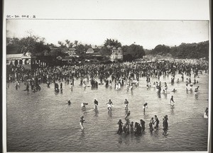 Pilgrims at their ablutions in the Kaweri