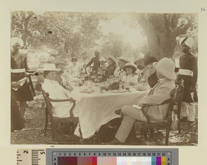 Picnic party, Puruliya, West Bengal, ca.1900