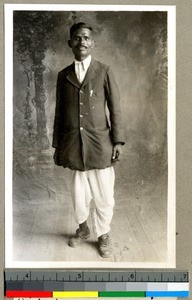 Mission business manager Brother Kubera Parmar, Vārānasi , India, ca. 1920