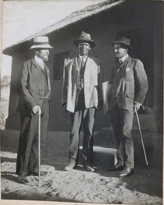 Three men : evangelist Nephtali Moshabesha between two PEMS missionaries Louis Mabille and A. Aeschimann