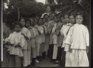 China: 1) Girls' School in Longheu