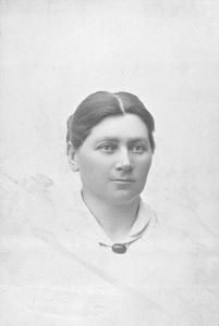 Misionary, teacher Karoline Lucas née Soerensen, South India. Language studies and Libanon 1912