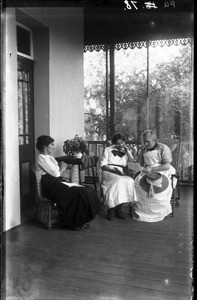 Female missionaries, southern Africa, ca. 1914-1930